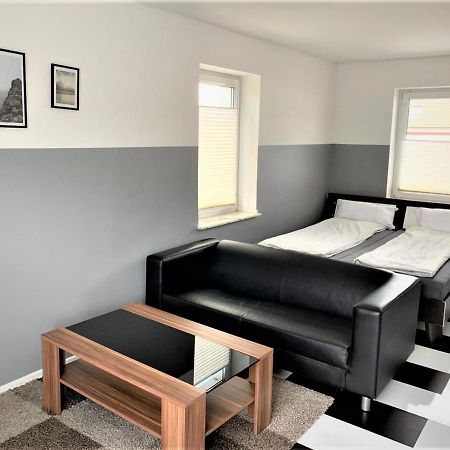 Apartment Voll Moebeliert Mit Balkon Brême Extérieur photo