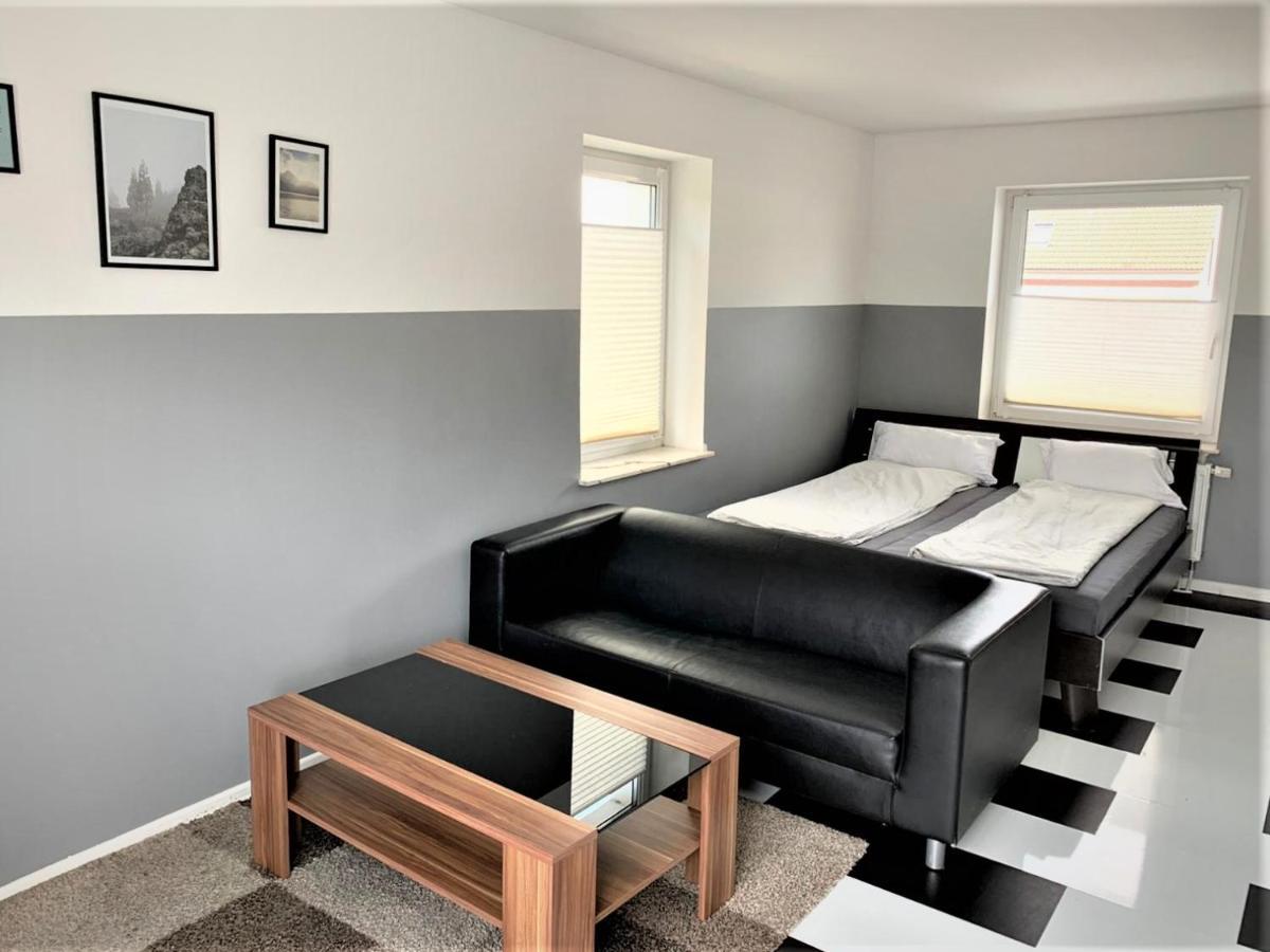 Apartment Voll Moebeliert Mit Balkon Brême Extérieur photo